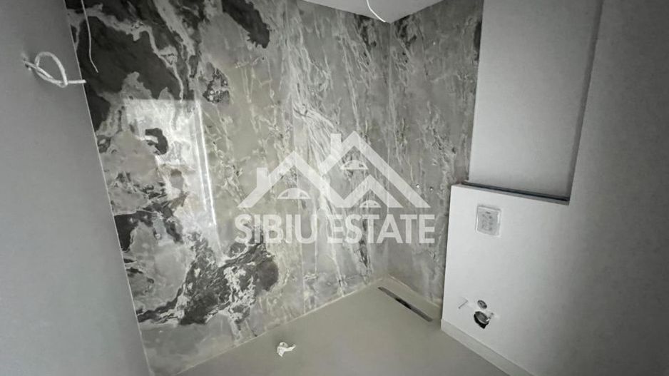 Apartament Premuim 3 camere Sibiu central, boxa si garaj - Poză 12