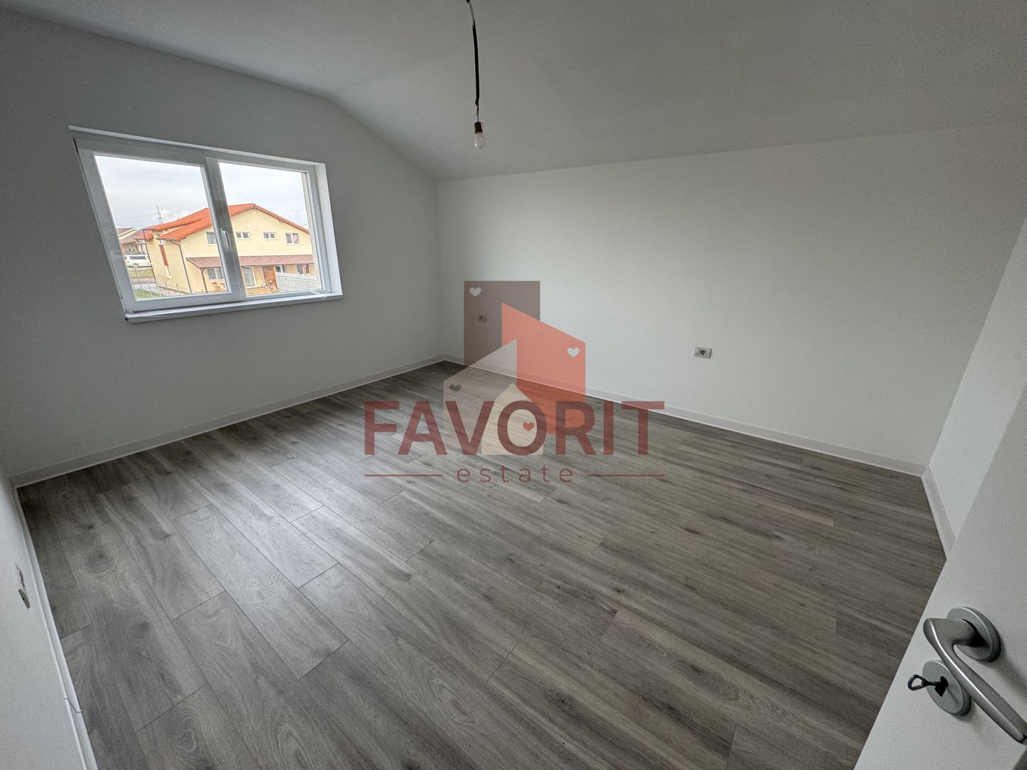 Casa individuala. Disponibila imediat. 4 dormitoare - Poză 14