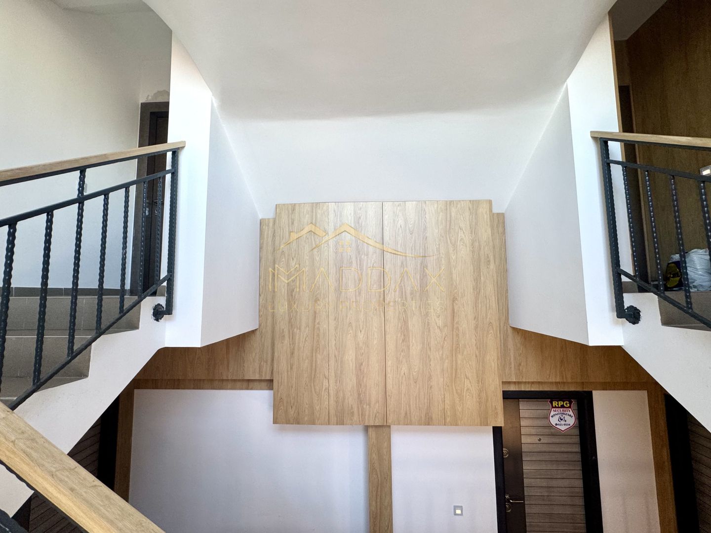 Duplex cu 4 Camere *211mp* Mobilat Complet/ 1 parking / Erou Iancu Nicolae - Poză 37