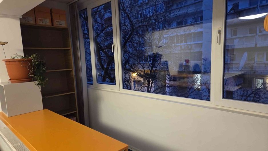 Închiriez garsonieră, Decebal, destinat pentru birouri/cabinet avocat - Poză 7