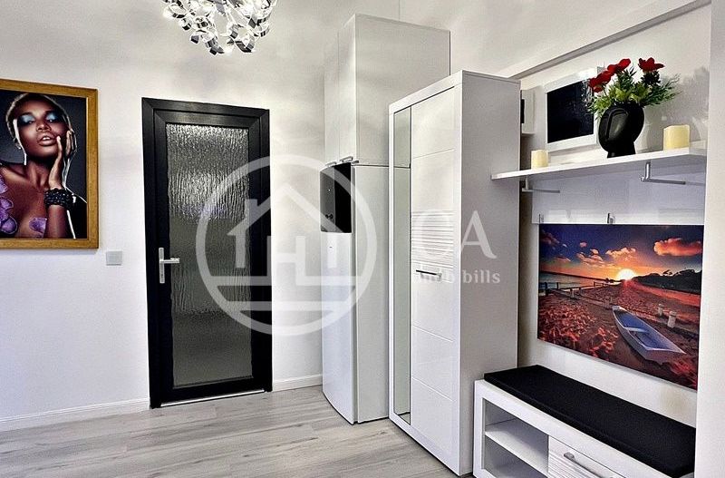 Apartament de vânzare cu 3 camere în zona centrală, Oradea - Poză 11