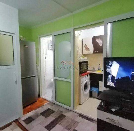 Garsoniera, zona centrala, renovata si mobilata, Campina, Prahova - Poză 1
