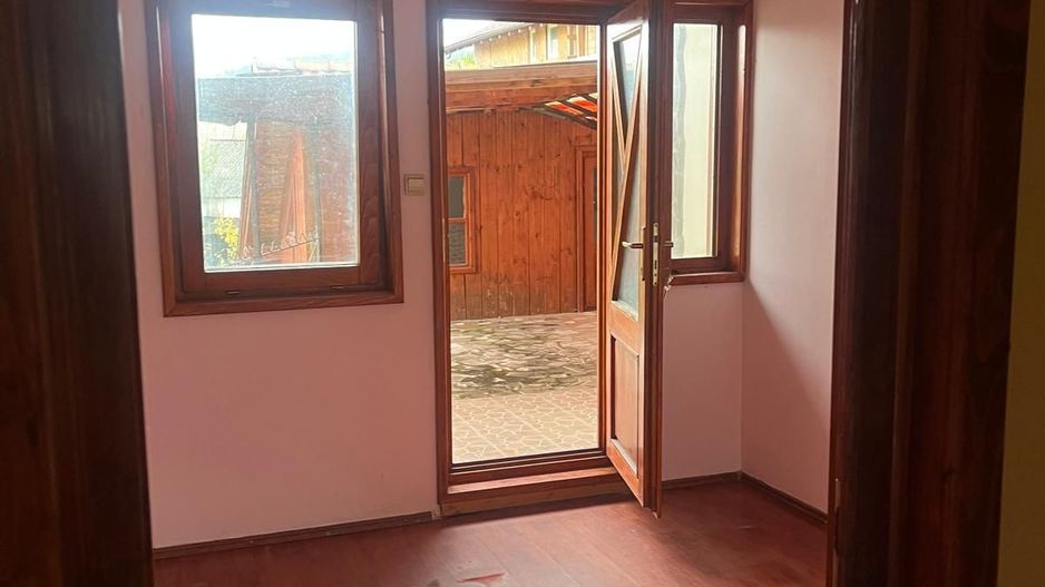 Casă complet renovată, pentru locuință sau pensiune turistică! - Poză 3