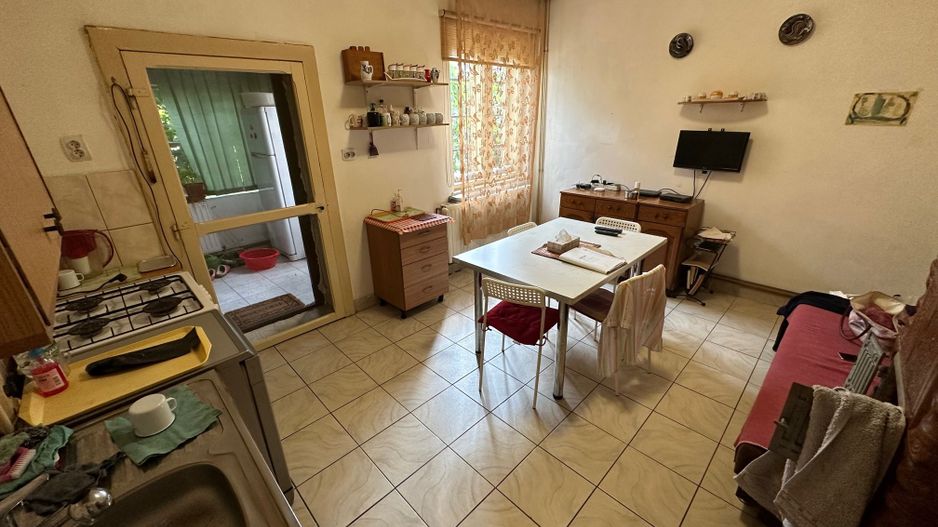 Casa zona Bălcescu teren 1082 mp - Poză 6