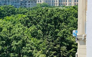 Apartament spațios cu 4 camere, vedere spectaculoasă către Palatul Parlamentului - Poză 26
