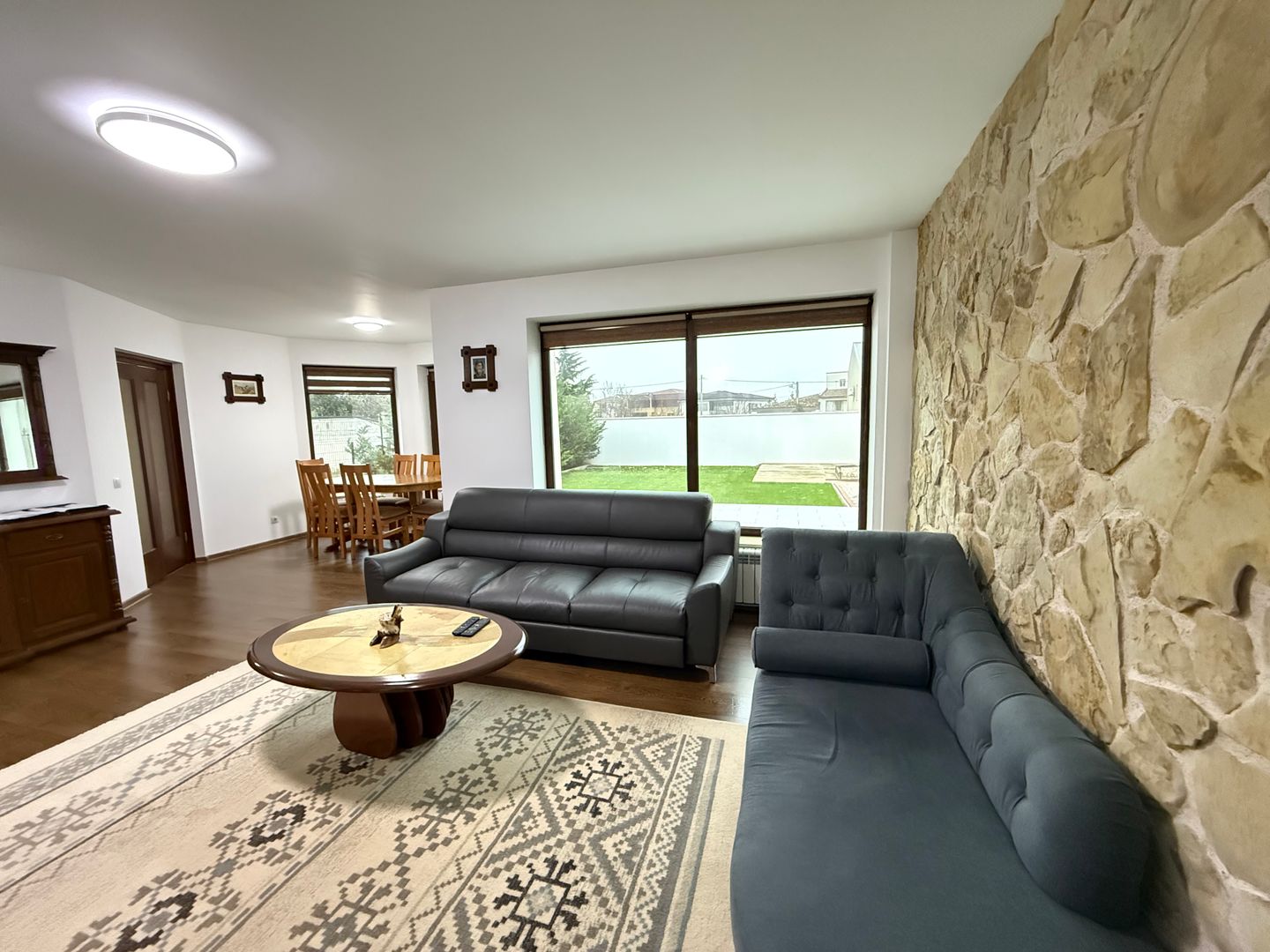 Casa / Vila cu 7 camere de vanzare in Ovidiu Sud Constanta - Poză 3