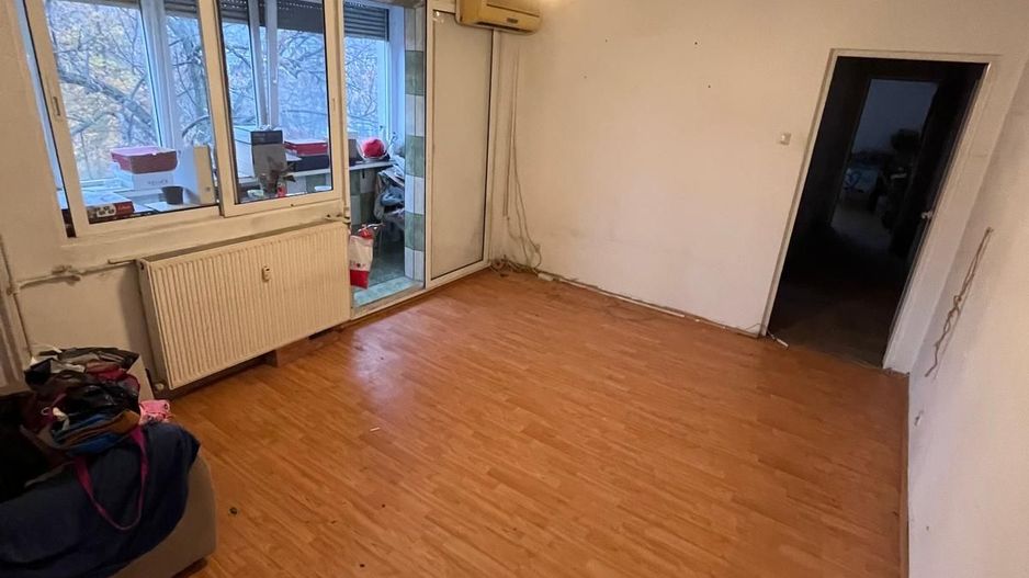 Apartament 4 camere bloc anvelopat Apusului, Pacii, Militari - Poză 1