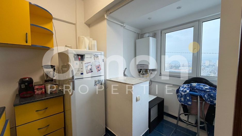 Garsoniera spatioasa, etaj intermediar, zona Garii - Poză 3