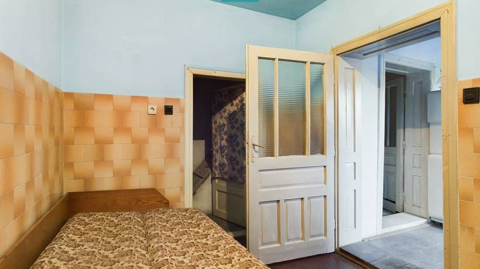 Casă/vilă cu 6 camere în Curtici - Poză 14