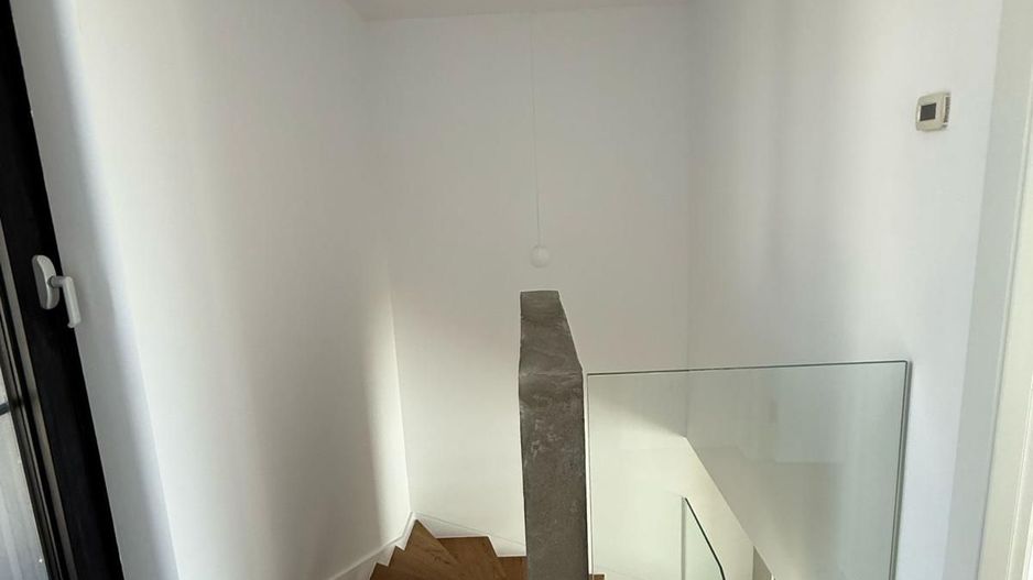 Vila tip UV02 mobilata complet in Amber Forest-prima inchiririere - Poză 8