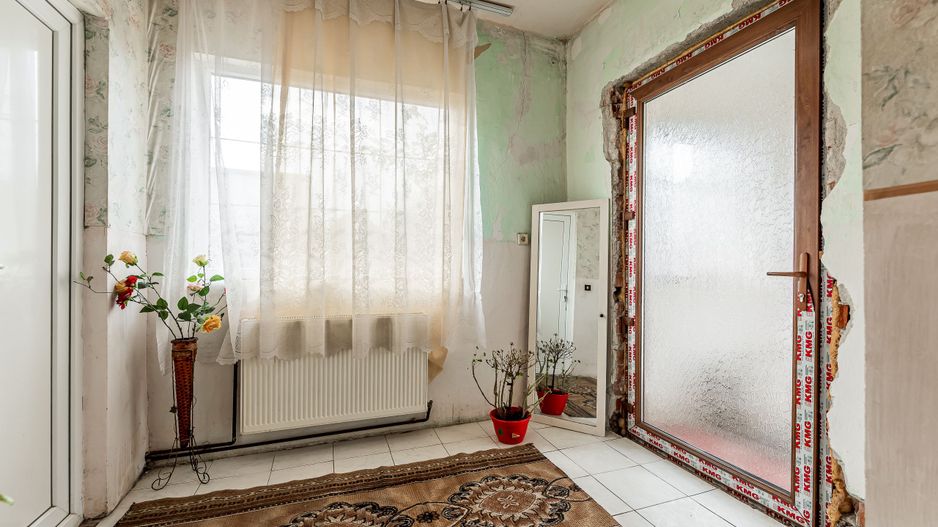 Casă de renovat cu 773 mp teren la preț de apartament - Poză 8