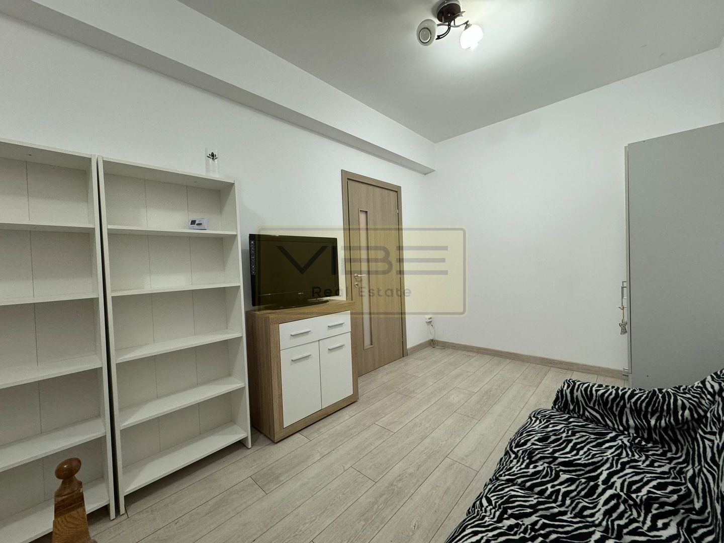 Apartament 1 camera decomandat Newton Nicolina - Poză 3