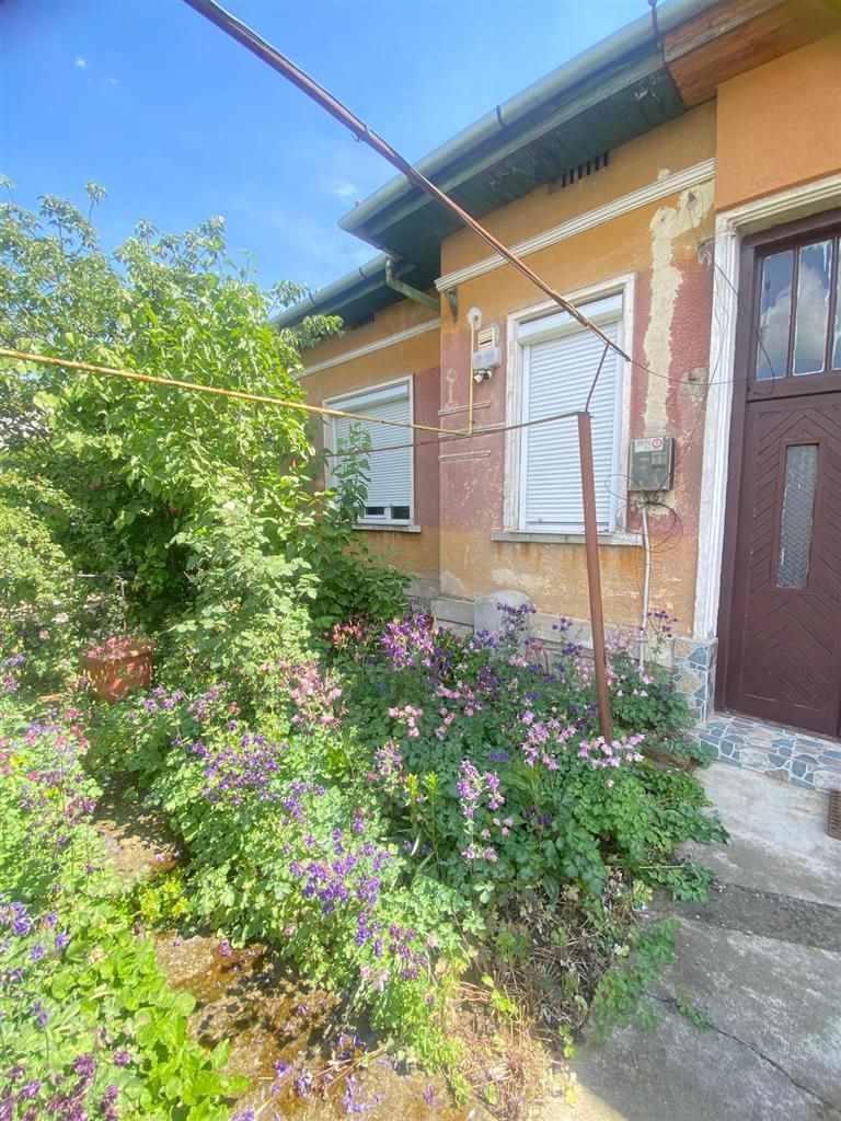 Apart la casa Bogdanestilor  curte  acces cu masina centrala proprie - Poză 21