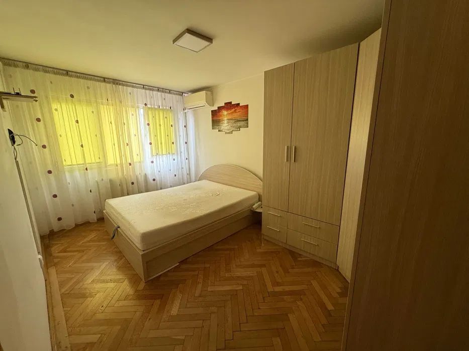Apartament 4 camere Apusului - Poză 1