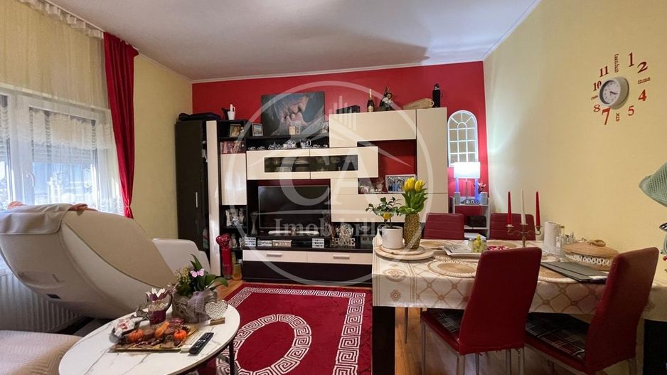 Apartament cu 3 camere la curte comuna de vanzare, Orasul Nou, Oradea - Poză 2