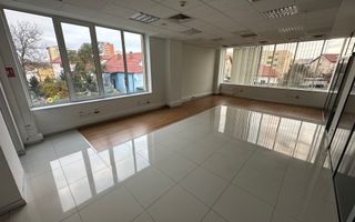 Spatiu de birouri la artera - Poză 2