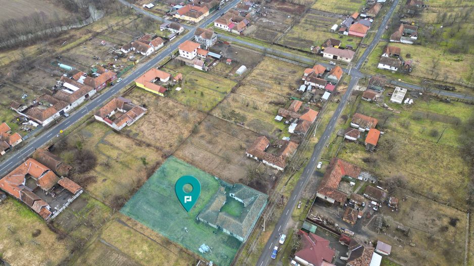 Casă impresionantă, cu anexe în Dezna-Moneasa! - Poză 3