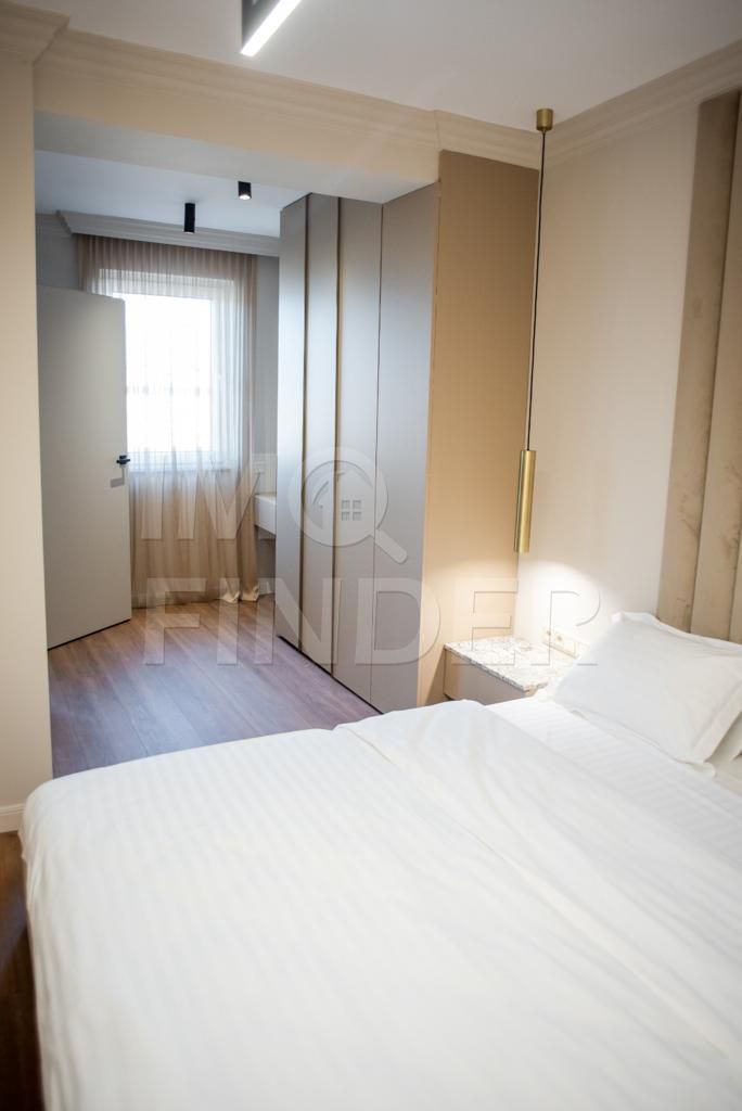 Vanzare 2 camere la cheie, zona Teatru National - Poză 10