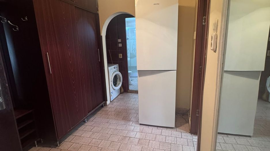 Apartament cu 2 camere de vânzare – Bulevardul CFR - Poză 4
