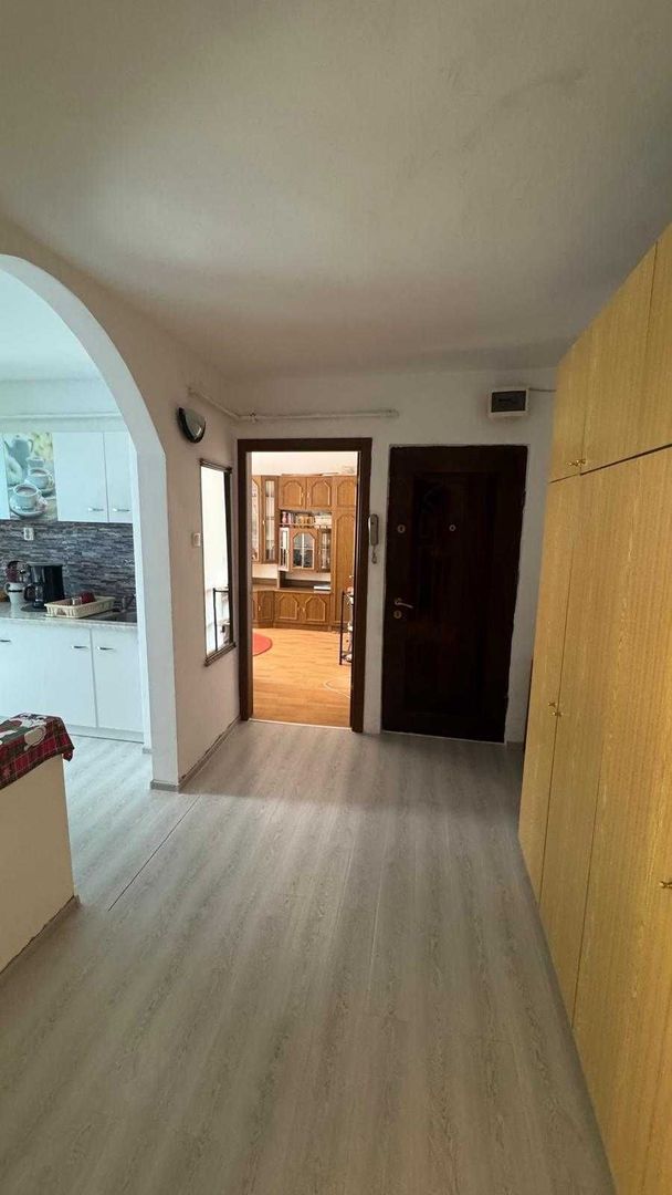 Soarelui | 2 Camere | Decomandat | Centrala proprie - Poză 1