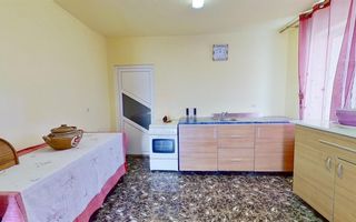 Camin primitor pe compozitie particulara, curte individuala - Poză 25