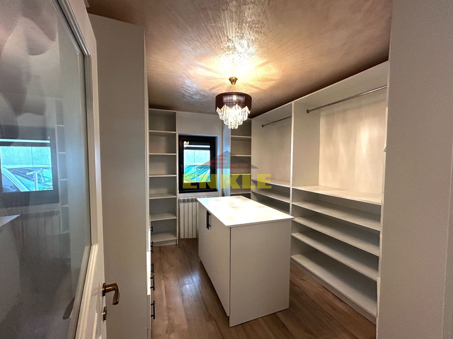 De vanzare apartament cu 3 camere, zona Piata Mare. - Poză 10