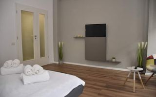 OCAZIE APARTAMENT CU LICENTA AIRBNB NORTH LIVING 100% CENTRUL ISTORIC - Poză 3