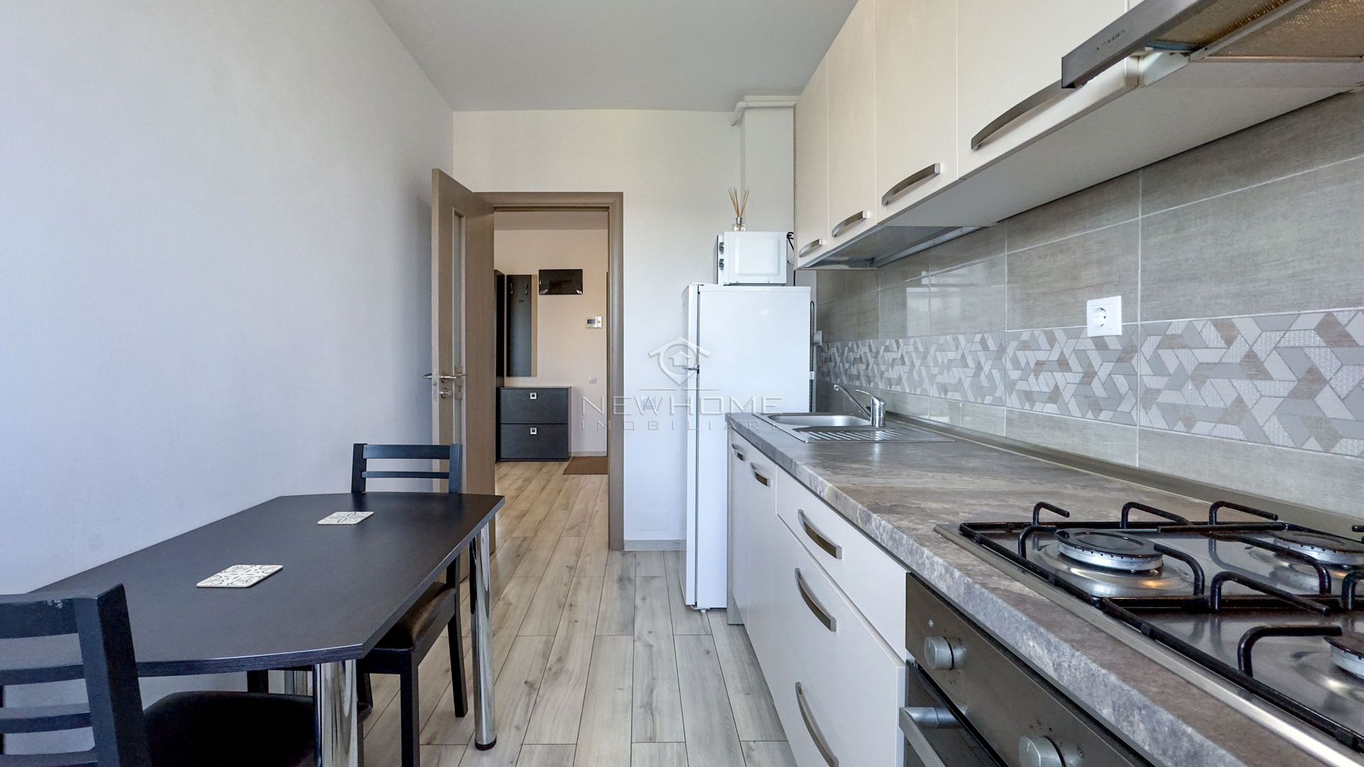 Apartament 2 camere, parcare, Avella - Poză 6