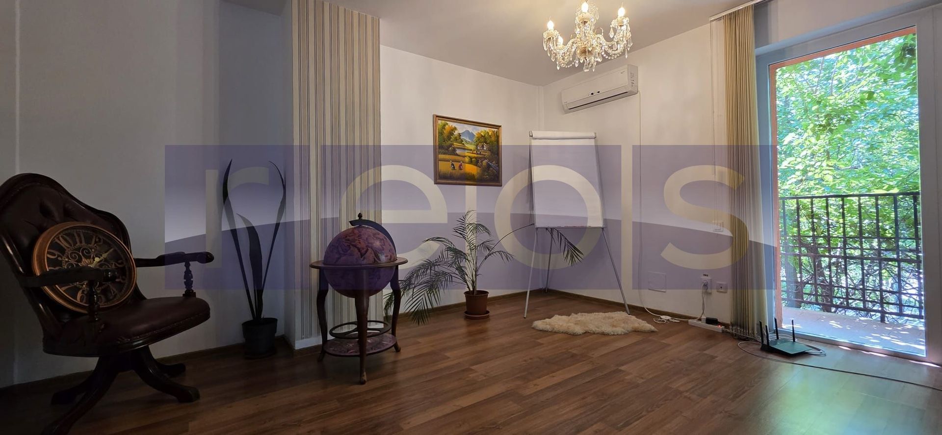 VANZARE CASA 7 CAMERE | PISCINA ACOPERITA | ZONA VATRA LUMINOASA - Poză 2