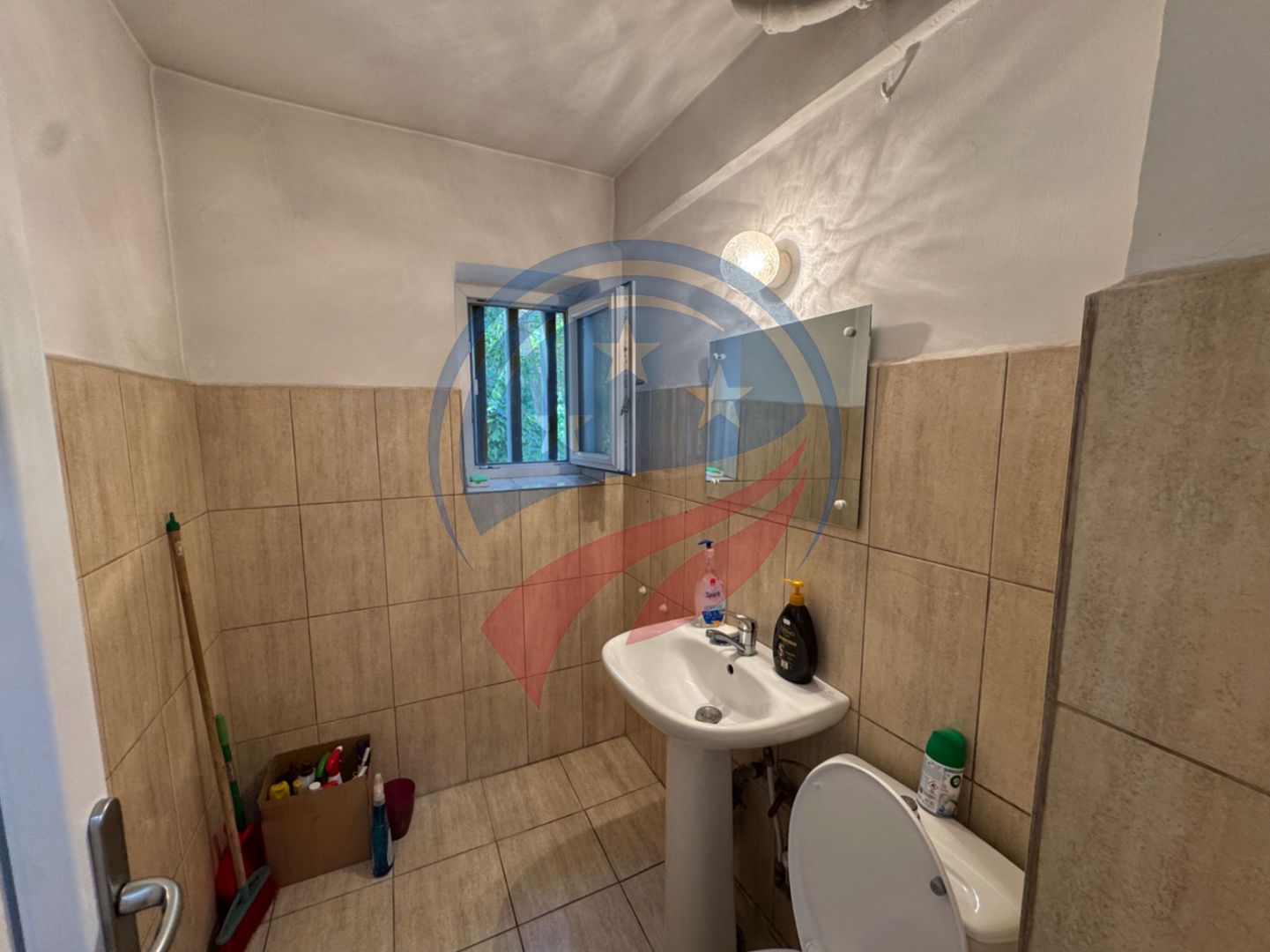 Spatiu birouri- apartament cu 2 camere Central - Poză 6