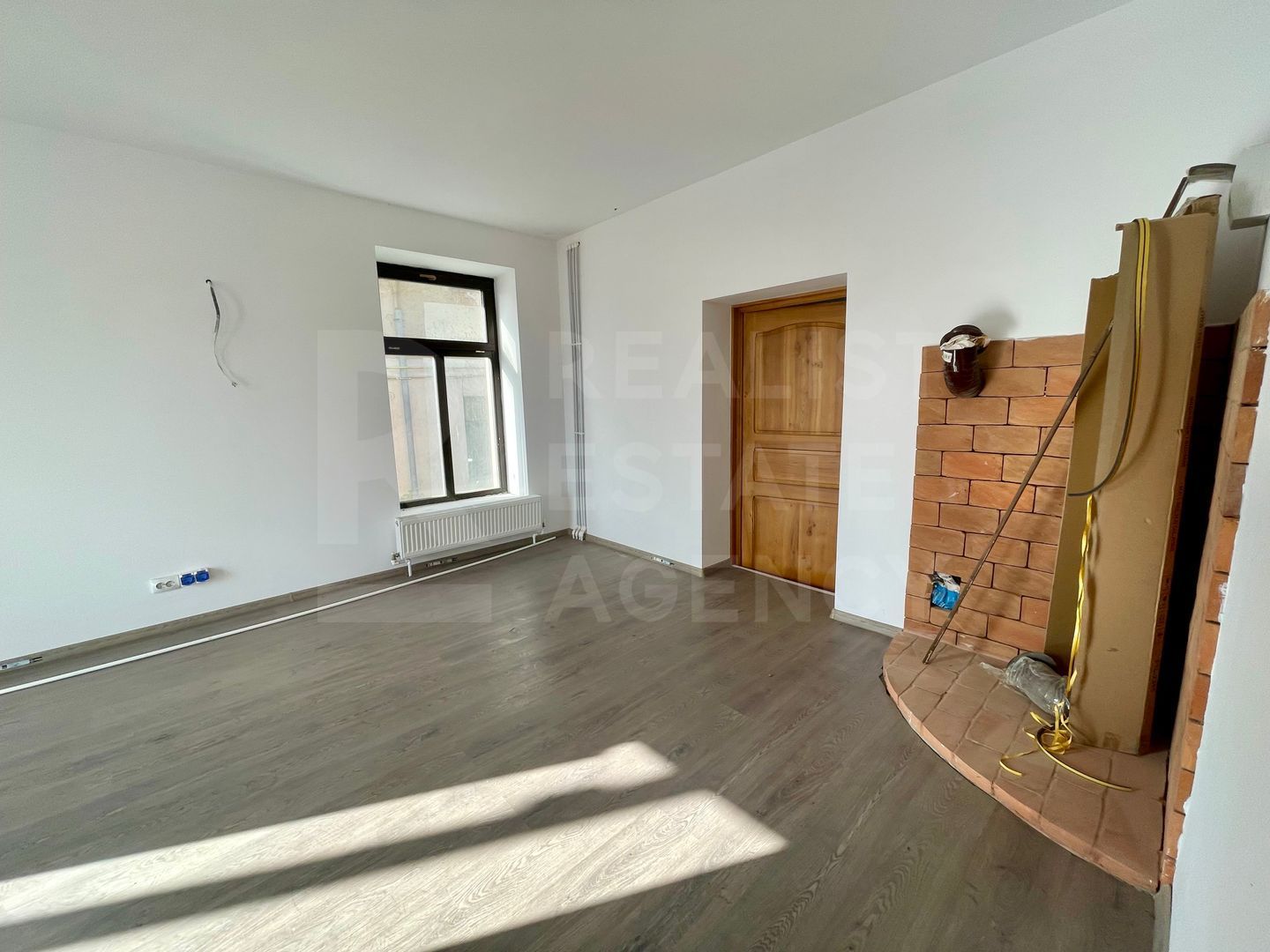 De vânzare – Clădire impresionantă, 11 camere, 9 dormitoare, Păcurari - Poză 15