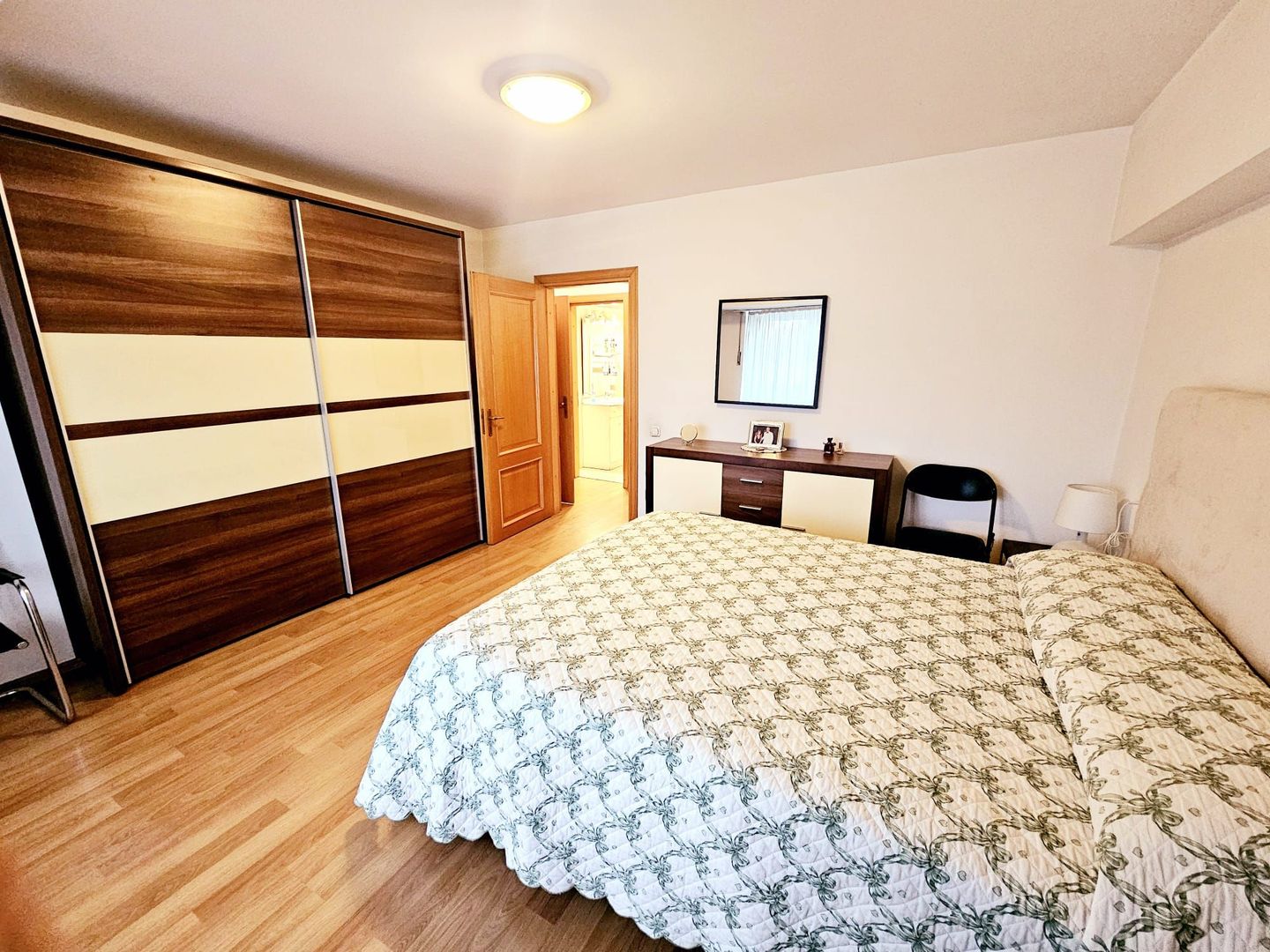 De vanzare Apartament 4 camere ULTRACENTRAL Piata Unirii, Bucuresti - Poză 3