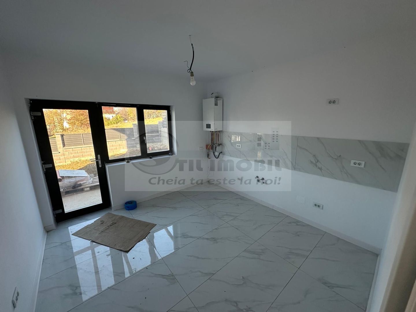 Duplex premium Vișani – 100 mp utili, curte 220 mp – 155.000 € - Poză 6