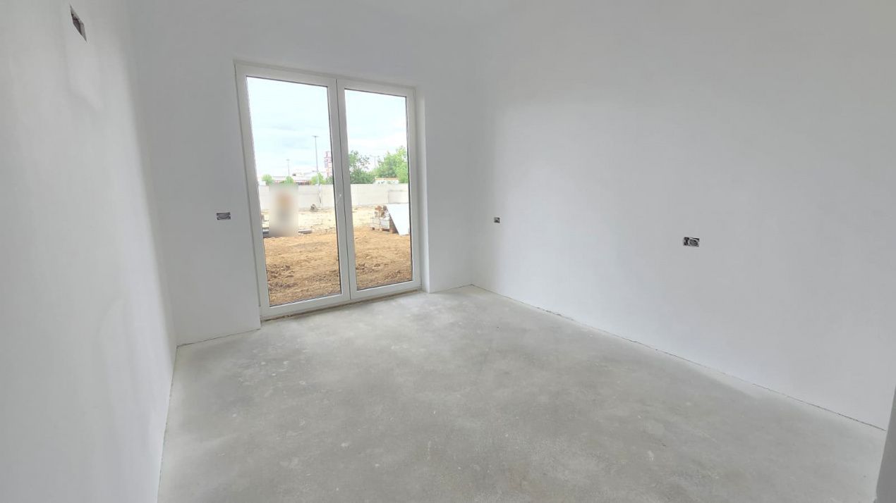 De vânzare apartament 2 camere ansamblu de locuinte Micro 9 in Satu Mare - Poză 4
