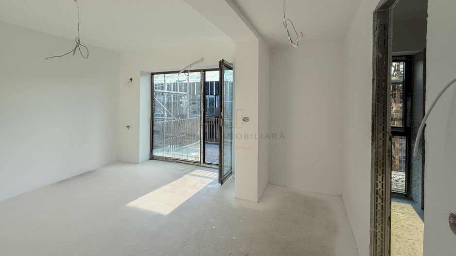 ULTIMUL | 3 Camere 92 MP | Baneasa | Green Lake - Poză 3