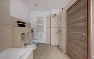 URGENT!, IMOBIL INDEPENDENT, 1260 MP, CURTE, LOCUIT/BIROURI,NEGOCIABIL - Poză 3