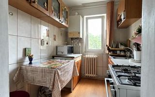 Apartament 3 camere, Păcurari, Munca Invalizilor, etaj 3/4, 56 mp, mobilat și utilat - Poză 2