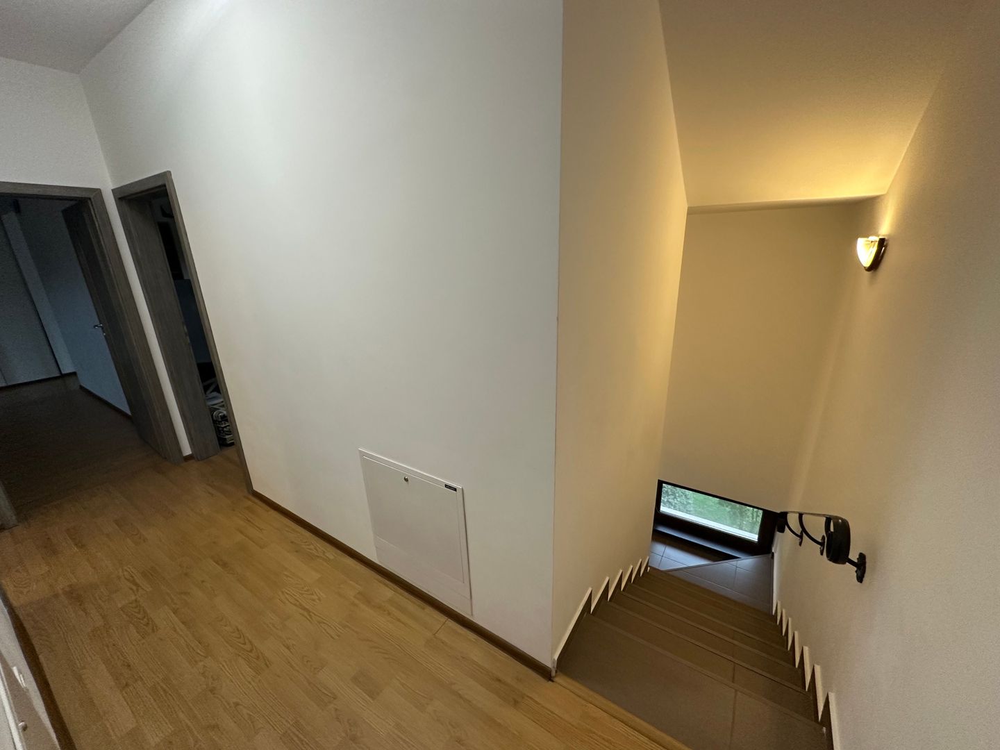 Casă / Vilă cu 4 camere de închiriat în zona Aradului - Poză 27