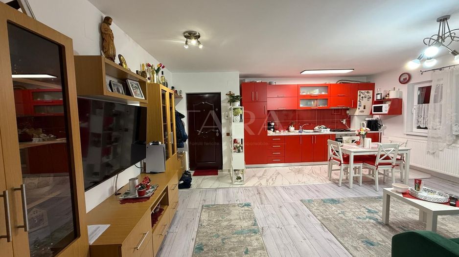 Apartament 2 camere – Florești, zonă centrală - Poză 2