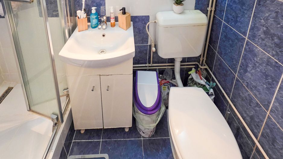 Casă de vânzare 2 camere  Mansarda + Pivnița - Belvedere - Poză 9