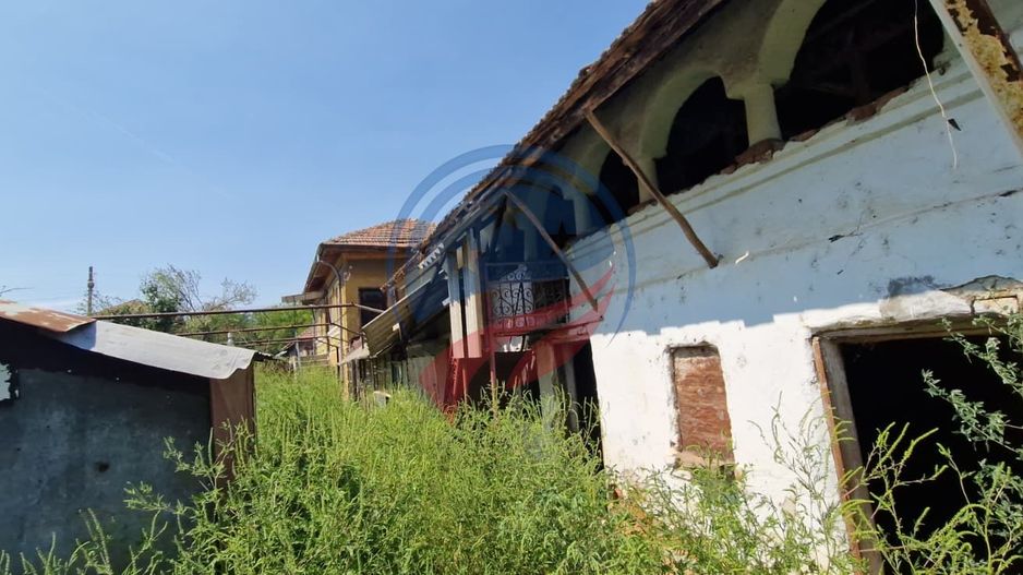 Casa de vanzare  5 camere + teren 2200 mp in loc. Calopar satul Bazdana - Poză 10