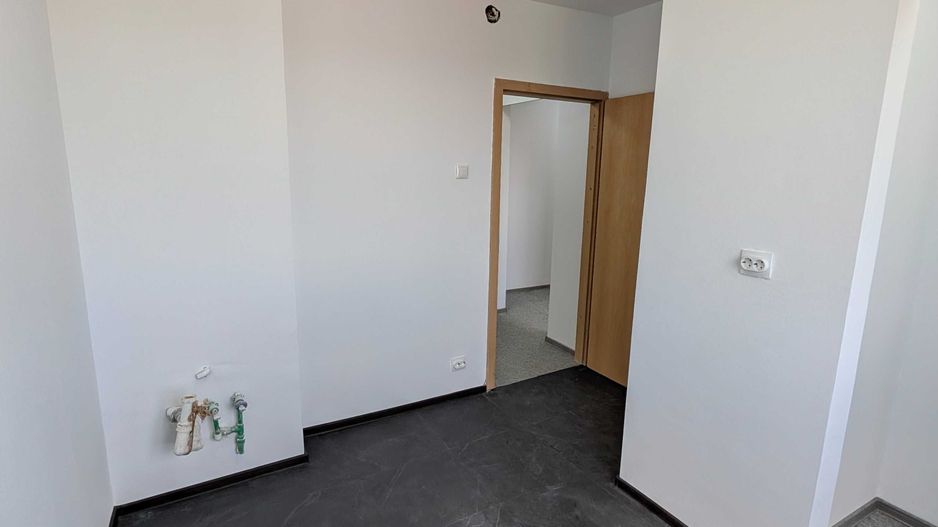 2 camere decomandat, etaj 4/4, renovat, metrou 1 Decembrie 1918 - Poză 6