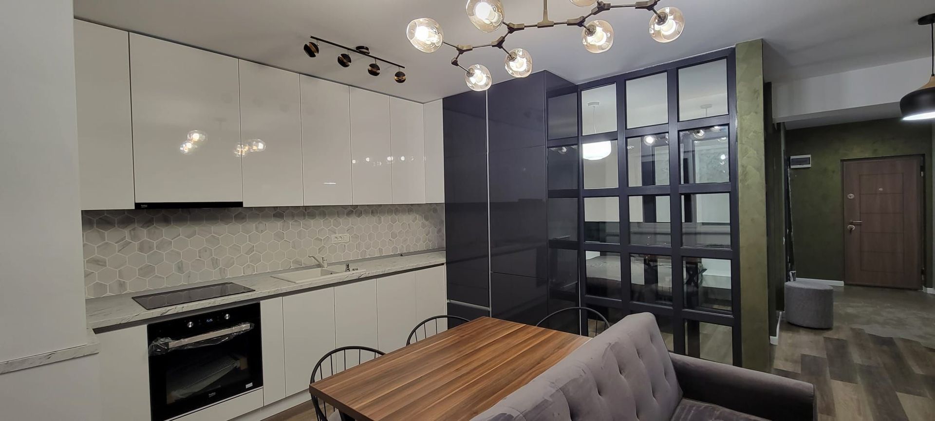 Studio modern de închiriat | Tomis Plus |  Loc de parcare privat - Poză 3