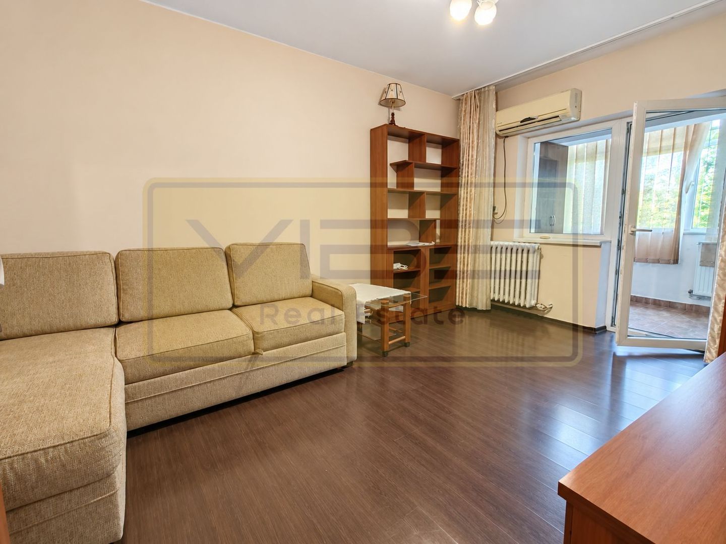 Nicolina Lidl  -Apartament o camera  decomandat -30 min de Palas - Poză 1