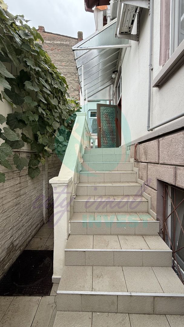 Vila in stil arhitectural german adiacent Calea Mosilor - Poză 2