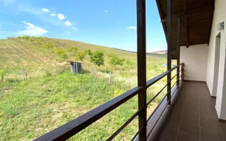 Casa individuala cu 4 camere, 190mp, teren 1000mp, Gădălin - Poză 14