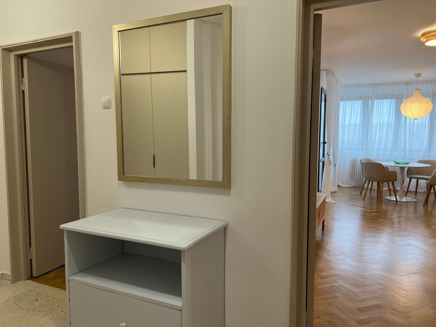 Apartament cochet, trei camere, Vatra Luminoasa - Poză 12