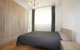 3 camere decomandate, balcon generos de 17 mp, bloc modernizat-Gh Lazăr - Poză 23