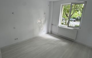 Vanzare Apartament 2 Camere Calea  Vitan intersectia Mihai Bravu - Poză 14