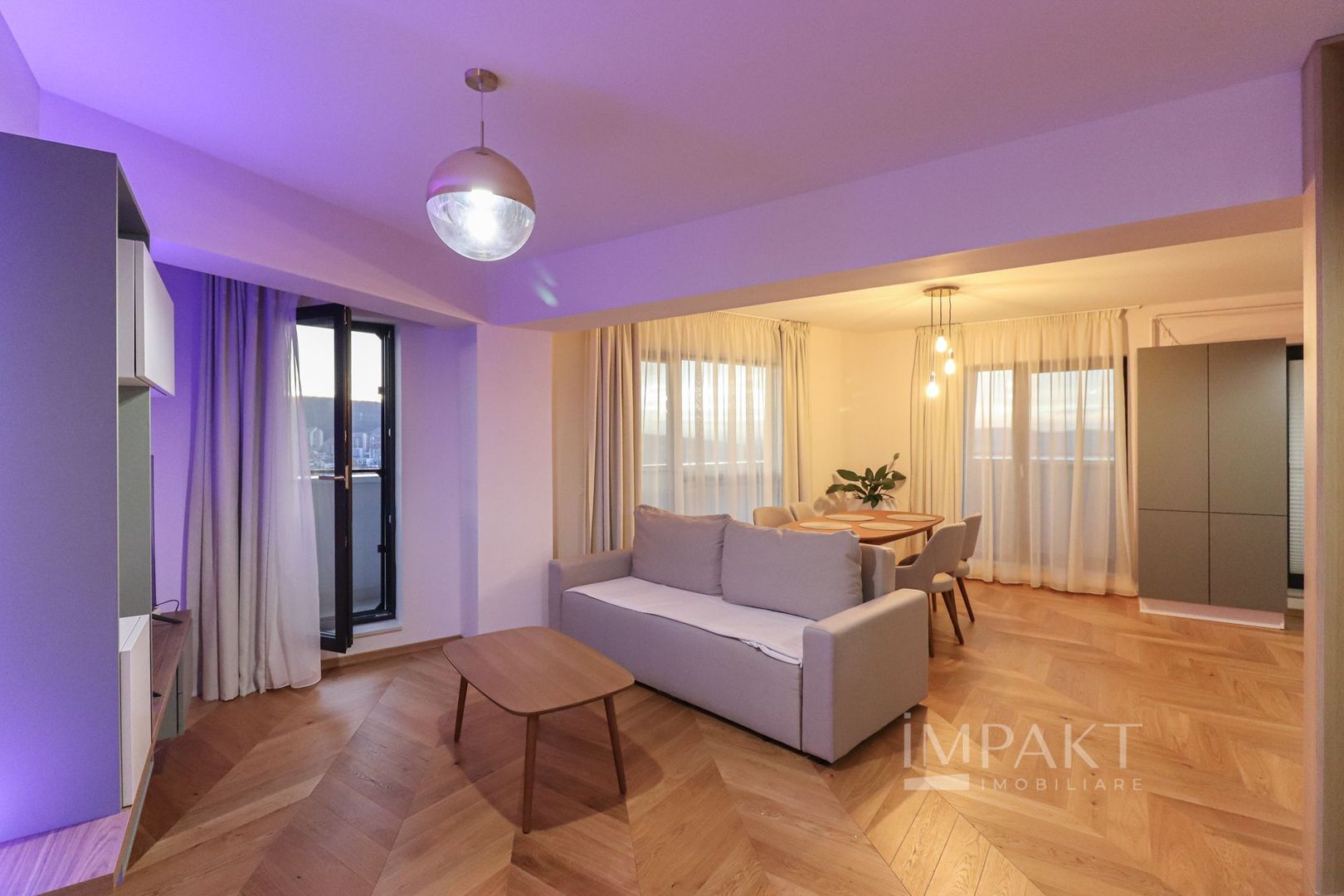 Apartament cu 2 camere ultrafinisat, cu un view deosebit, situat in ansamblul Wings! - Poză 2